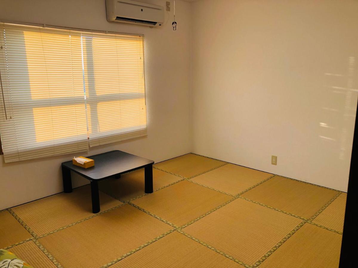 Yoko House Hotel อุรุมะ ภายนอก รูปภาพ