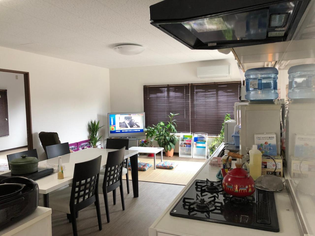 Yoko House Hotel อุรุมะ ภายนอก รูปภาพ